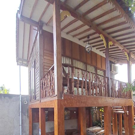 Diana'S Homestay バニュワンギ エクステリア 写真