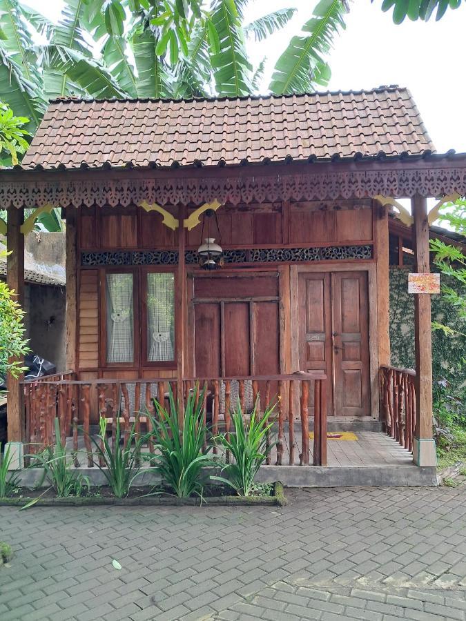 Diana'S Homestay バニュワンギ エクステリア 写真