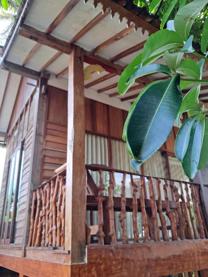 Diana'S Homestay バニュワンギ エクステリア 写真