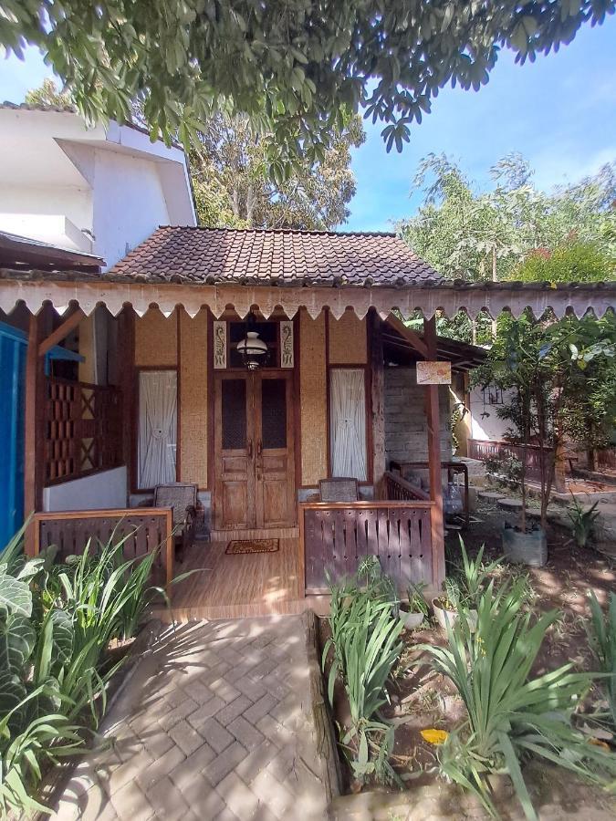 Diana'S Homestay バニュワンギ エクステリア 写真