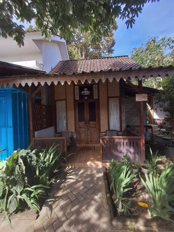 Diana'S Homestay バニュワンギ エクステリア 写真
