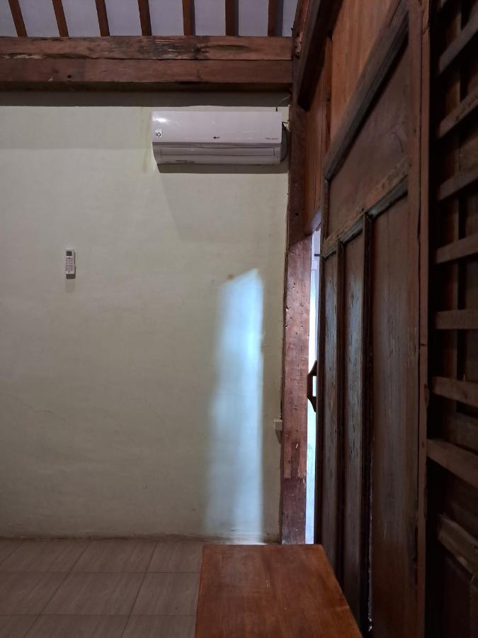 Diana'S Homestay バニュワンギ エクステリア 写真