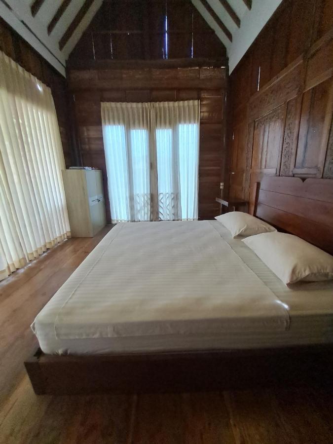 Diana'S Homestay バニュワンギ エクステリア 写真
