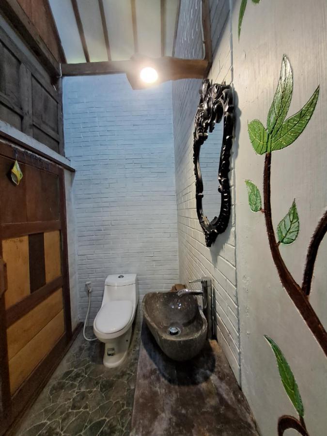 Diana'S Homestay バニュワンギ エクステリア 写真