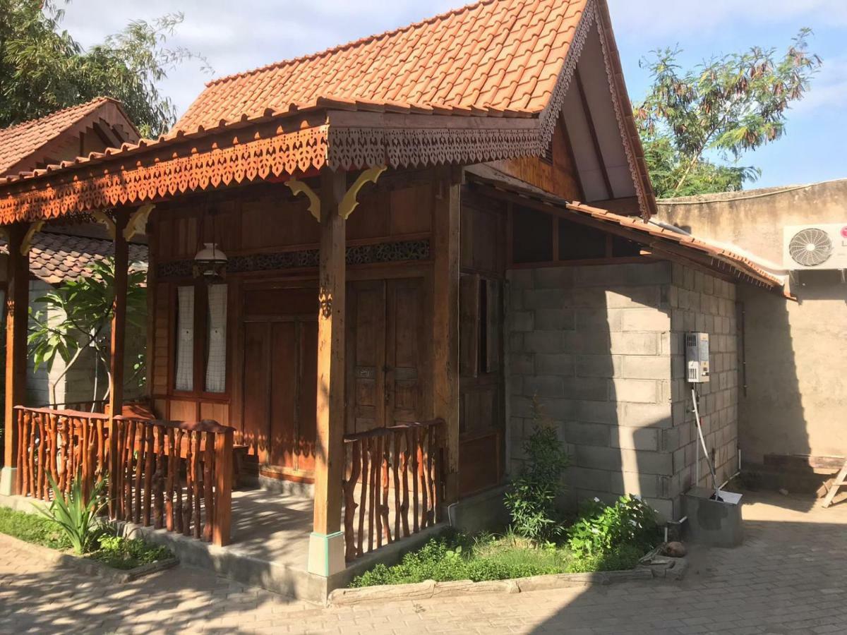 Diana'S Homestay バニュワンギ エクステリア 写真