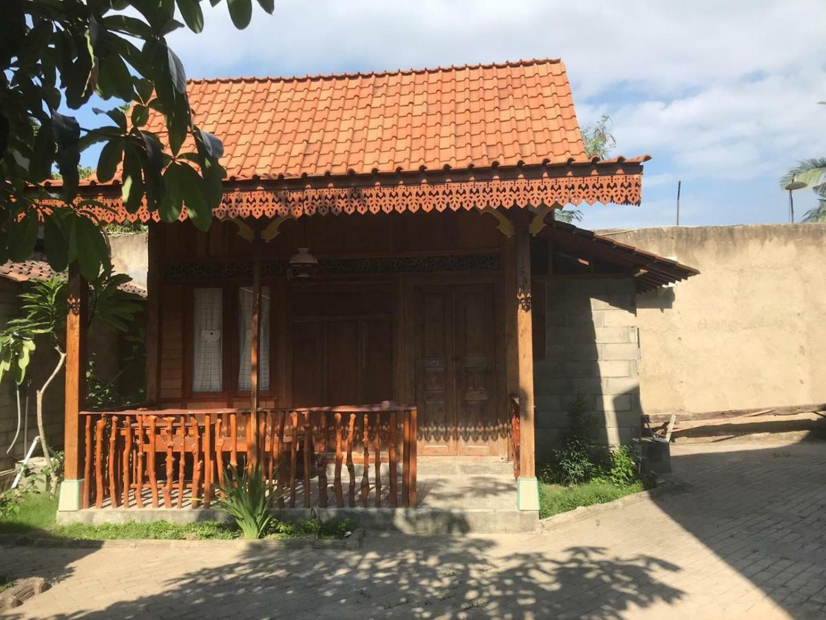 Diana'S Homestay バニュワンギ エクステリア 写真